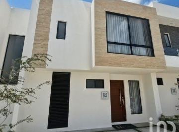 Casa · 128m² · 3 Recámaras · 2 Estacionamientos · Casa en Preventa Modelo Encino en Zire El Marqués Querétaro