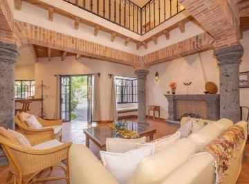61f65103d5dc333b7154db7035fb4c7911c6bf62ae673f26077c57abbb4b6ab5 · Casa en San Miguel de Allende, Amueblada, 3 Recámaras y Cerca del Centro