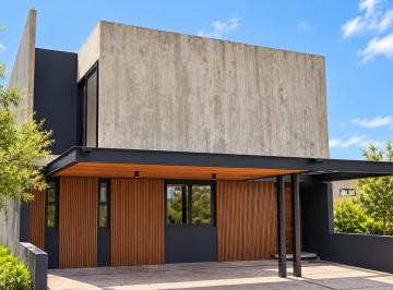 Casa de 3 habitaciones, Querétaro · Espacios Que Inspiran y Trascienden - Altozano