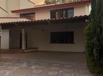 Casa en condominio de 4 habitaciones, León · Casa en Venta en Club de Golf La Hacienda