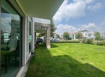 Casa · 240m² · 4 Recámaras · 2 Estacionamientos · Casa en Renta, Condado del Valle