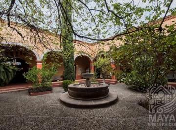 Casa · 864m² · 8 Recámaras · 3 Estacionamientos · Casa en Venta, Centro Histórico Tequisquiapan, Querétaro