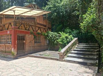Casa de 3 habitaciones, Jilotzingo · Remato Casa de 250 Terreno 2360 m² con 3 Recámaras en Venta en Santa María Mazatla