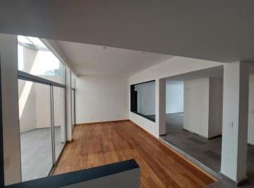 Casa · 440m² · 4 Recámaras · 4 Estacionamientos · Residencia Minimalista en Renta o Venta