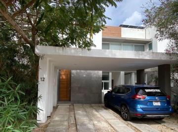 Casa de 3 habitaciones, Mérida · Renta Casa Sin Muebles en Altozano Norte de Merida