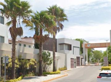 Casa de 4 habitaciones, Querétaro · Casa en Venta en Fraccionamiento Lucepolis, Milenio III, Santiago de Querétaro, Querétaro Cl