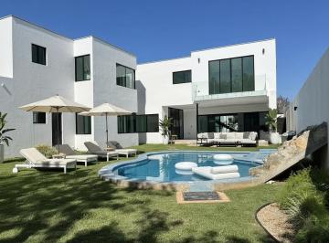 Casa · 686m² · 5 Recámaras · 6 Estacionamientos · Casa en Venta en Temozón con Recámara en Planta Baja - (4)