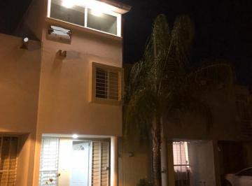Casa de 4 habitaciones, San Pedro Tlaquepaque · Se Vende Casa en Loreto Coto California