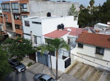 Casa de 3 habitaciones, Zapopan · Casa en Venta en Lomas Altas – Excelentes Espacios y Conectividad