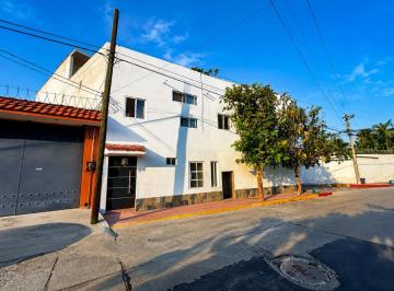 Casa en condominio de 8 habitaciones, Jiutepec · Se Vende Predio con 3 Departamentos