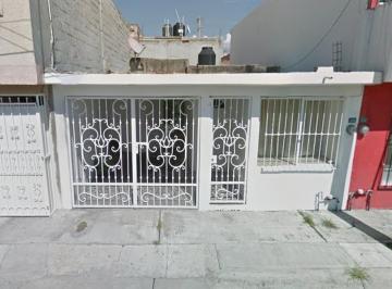 Casa de 2 habitaciones, Salamanca · Casa de 105 m² con 2 Recámaras en Venta en Fraccionamiento Deportivo Salamanca Guanajuato