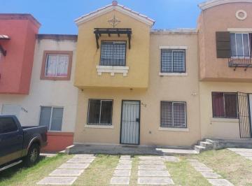 Casa de 3 habitaciones, Huejotzingo · Casa en Venta 3 Recamaras, Fraccionamiento Privado, Huejotzingo, Puebla, C. P. 74160