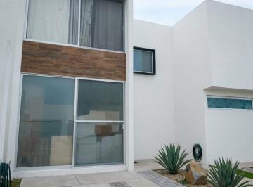 Casa · 87m² · 2 Recámaras · 2 Estacionamientos · Casa - Fraccionamiento La Vida