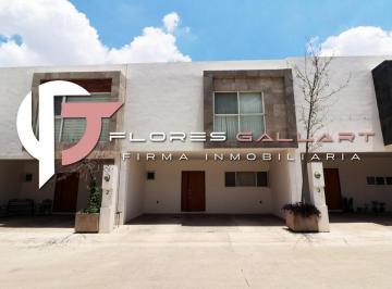 Casa en condominio · 140m² · 3 Recámaras · 2 Estacionamientos · Casa en Renta en El Fracc. Viña Real Al Norte de La Ciudad de Aguascalientes
