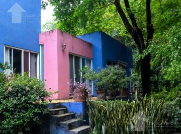 Casa · 225m² · 6 Recámaras · 2 Estacionamientos · Venta de Casas en Club de Golf Cuernavaca