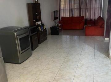 Casa · 115m² · 2 Recámaras · 2 Estacionamientos · Casa - Bosques del Lago