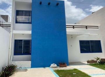Casa · 91m² · 3 Recámaras · 1 Estacionamiento · Casa en Venta Cancun, Villas Real Sm 207