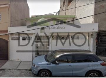 Casa de 3 habitaciones, Ecatepec de Morelos · Casa en Morelos Fracc Villas Ecatepec de Morelos Casa 2 Lt 5 Manz Xxvii
