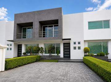 Foto 1 · Casa en Venta en San Salvador Tizatlalli, Metepec