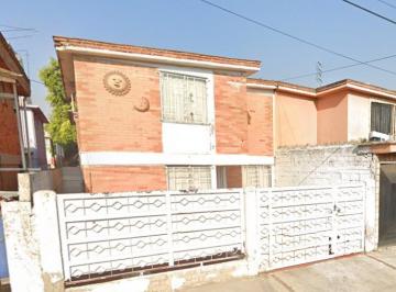 Casa de 3 habitaciones, Nezahualcóyotl · Casa en Venta de Remate Ubicada en Valle de Aragon 1ra Secc, Cdad. Nezahualcóyotl, Méx.