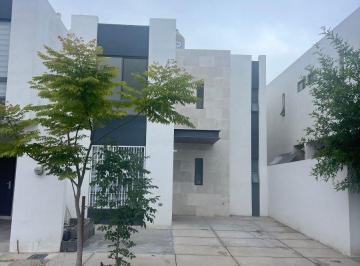 Casa de 3 habitaciones, Saltillo · Casa en Renta en Privada Al Oriente de Saltillo