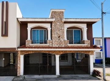 Casa de 3 habitaciones, Centro · Venta de Casa en La Colonia Blancas Mariposas, Villahermosa, Tabasco