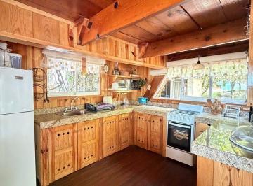 Casa en condominio de 3 habitaciones, Valle de Bravo · Cabaña en Venta en Avandaro