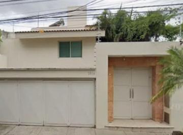 Casa de 4 habitaciones, Guadalajara · Casa en Venta en Colonia de La Victoria, Guadalajara, Jalisco
