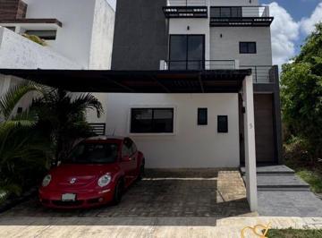 Casa de 4 habitaciones, Benito Juárez · Casa en Renta en Residencial Aqua, Cancún
