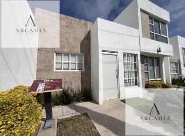 Casa · 84m² · 3 Recámaras · 2 Estacionamientos · Casa en Paseos de Aguascalientes