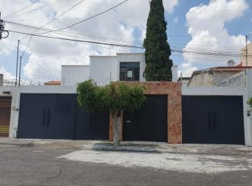 Casa de 7 habitaciones, Morelia · Preciosa Casa en Venta Nueva Chapultepec
