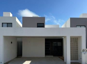 Casa de 3 habitaciones, Mérida · Casa en Renta en Gran San Pedro Cholul | 3 Recámaras | Cerca de Plaza Uni Modelo - Uady