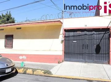 Casa · 80m² · 2 Recámaras · 3 Estacionamientos · Casa en Venta en Tizapan en Alvaro Obregón