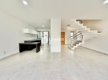 Casa · 126m² · 3 Recámaras · 2 Estacionamientos · Casa en Venta en Parque Santorini, Lomas de Angelópolis IV