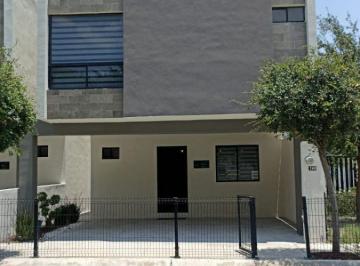 Casa de 3 habitaciones, Monterrey · Casa en Venta Nueva 3 Niveles
