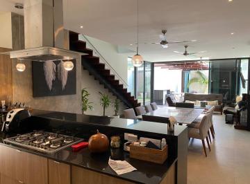 Casa · 230m² · Casa en Venta en Montebello, Mérida Norte | 3 Recámaras | Alberca | Equipada