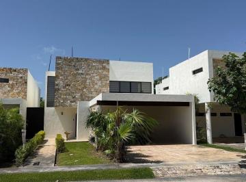 6a90dac3560f0df23237dbf2aceae9e1d1be38efc644834b896af53b4f1a9374 · Casa en Venta Parque Central, Al Norte de Mérida Yucatán