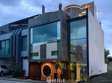 Casa de 1 habitación, Zapopan · Casa en Venta en Solares