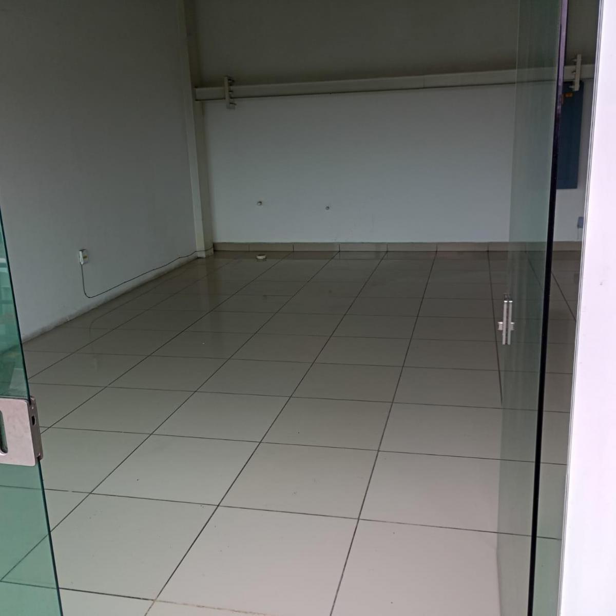 Retail Space - Plaza Q