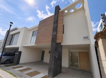Casa · 314m² · 3 Recámaras · 2 Estacionamientos · Casa en Renta, Parque Coahuila, Zona Cascatta, Lomas de Angelópolis, Puebla