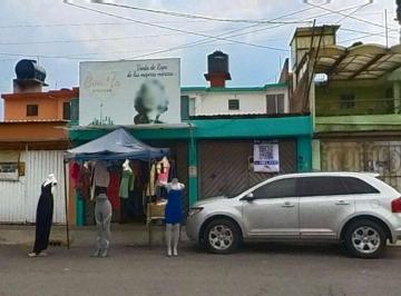 Casa de 5 habitaciones, Cuautitlán Izcalli · Amplia Casa Sobre Av Cerca de Autopista Mex. - Qro.