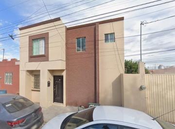 Casa de 3 habitaciones, Monclova · (Ig) Casa en Venta Maple 1600 Los Bosques, Coahuila.