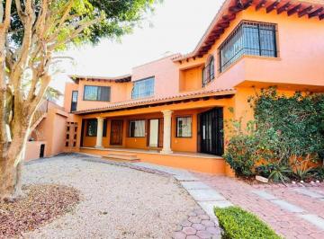 Casa de 3 habitaciones, Cuernavaca · Casa Sola en Renta Zona Norte