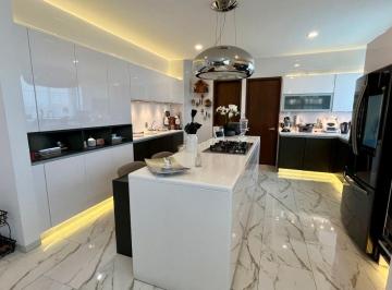 Casa en condominio de 4 habitaciones, Metepec · Casa en Venta en Portofino Metepec, Recámara en Planta Baja y Gran Jardín