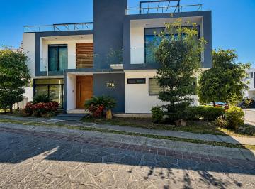 Casa en condominio de 5 habitaciones, Tlajomulco de Zúñiga · Casa en Venta/renta en La Rioja