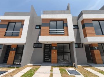 Casa · 169m² · 4 Recámaras · 2 Estacionamientos · Casa en Venta, San Isidro Castillotla, 11 Sur, Puebla