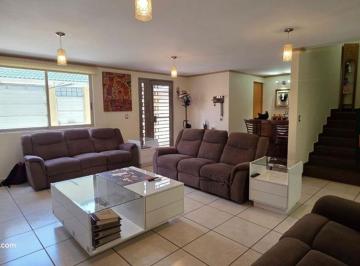 Casa de 3 habitaciones, Pachuca · Casa en Venta en La Puerta de Hierro, Pachuca de Soto