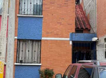 Casa en condominio de 2 habitaciones, Ecatepec de Morelos · Casa en Condominio a Unos m de La Av López Portillo en Venta en Villa Esmeralda
