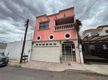 Casa de 3 habitaciones, Chihuahua · Casa en Renta en Arboledas L