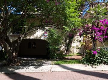 Casa en condominio · 430m² · 3 Recámaras · 4 Estacionamientos · Casa en Venta Bugambilias 2da Sección con Terraza